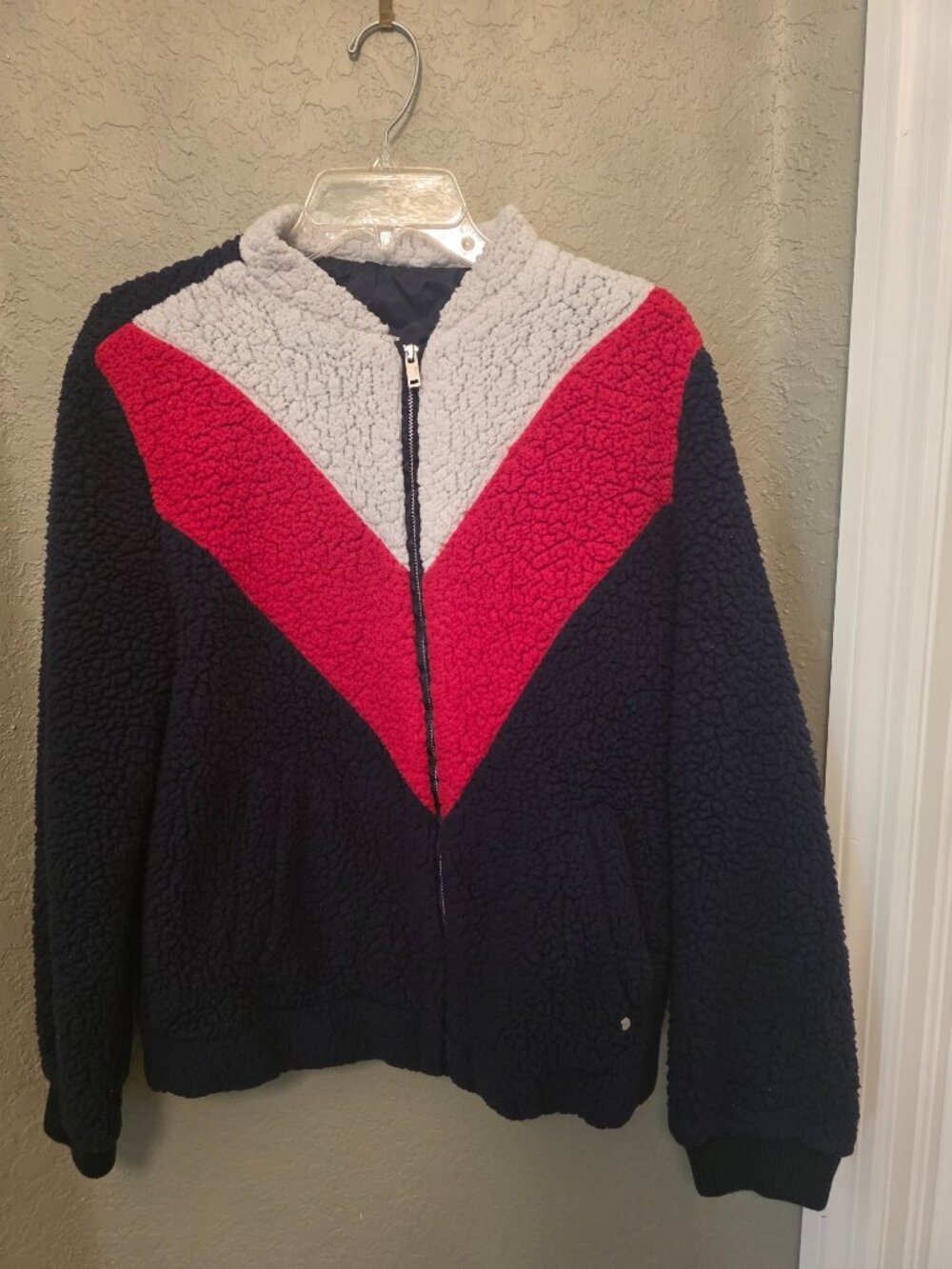 UGG Annalise Red White blue sherpa Teddy Full zip Jacket M